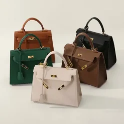 Kistor & Koffertar>60" Kista-rekvisita med trätryck och lock - Svart