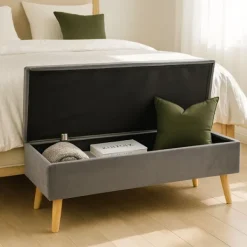 Northix Kistor & Koffertar>Bänk i sammet med förvaring och ben i eukalyptusträ