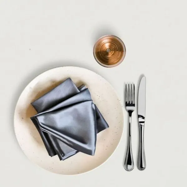 Matbord>Bord 70 x 70 cm - modell Rund fot a träkanter