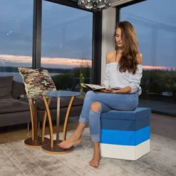 B2X Pallar>Klädd pall med färgglada ränder