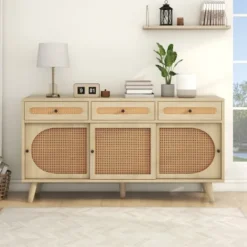 Sideboards>Skänk 140 cm tillverkad av trä med dörrar i PE-rotting, 3 skjutdörrar & 3 lådor, med justerbara hyllor