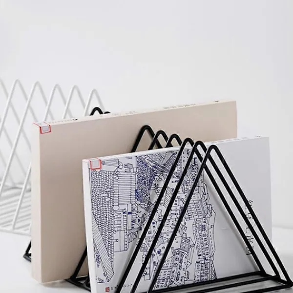 FMYSJ Kontorsmöbler>Triangulärt bokställ i järn för skrivbord, svart skrivbordsbokhylla, modern bokhylla för skrivbord (FMY)