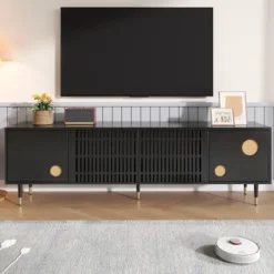 Tv-Bänkar>TV-skåp med rutnätsstruktur, dolda handtag & gulddetaljer | 2 dörrar i massivt trä | Moderna vardagsrumsmöbler