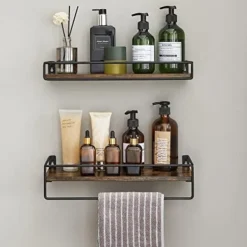 Pavil Hyllor><noscript><img width=